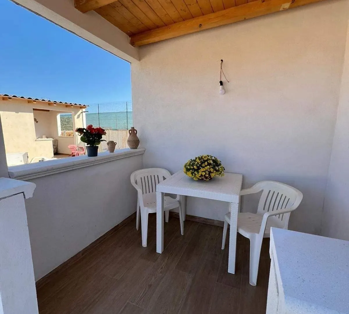 Villa Ninfa Lampedusa 0*,